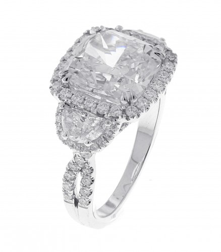 18kt White Gold GIA Certified Cushion Diamond Ring