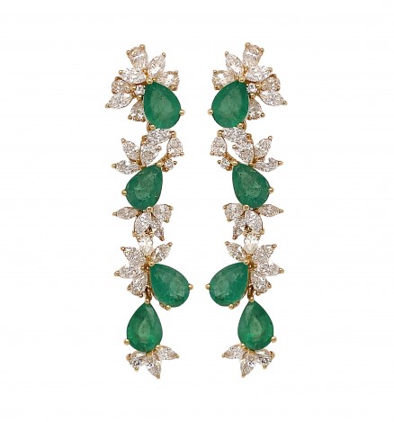 18kt Yellow Gold Diamond And Emerald Earrings