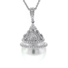 18kt White Gold Diamond And Pearl Pendant