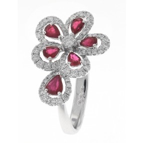 18kt White Gold Diamond And Ruby Ring